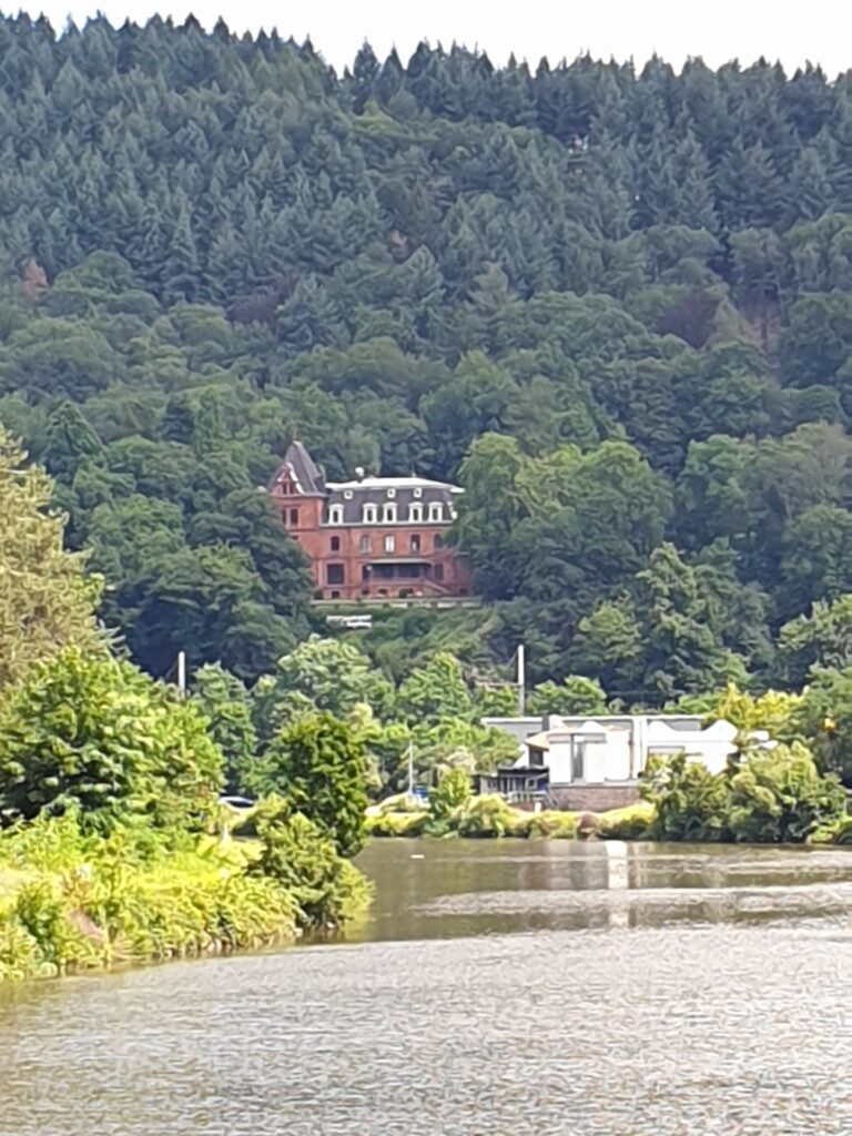 Bild Mettlach Rotes Schloss